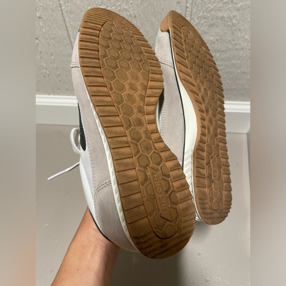 Tretorn Sneakers. Size 7 - Picture 4 of 6